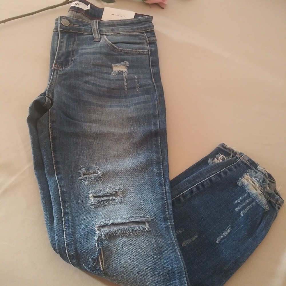 Distressed Ankle Jeans